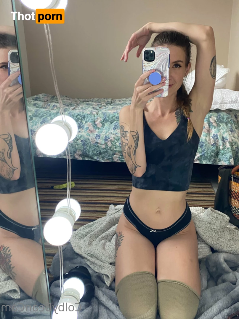 ColbyBea🍒 hot lips 👄🦋 big nips 6347825