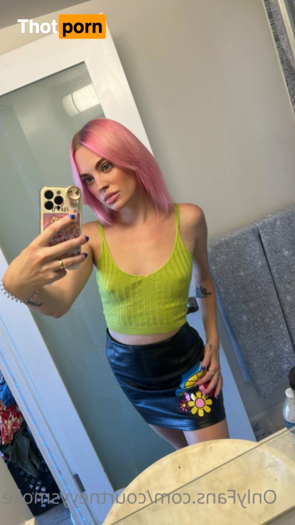 Courtney Smoke 6302986