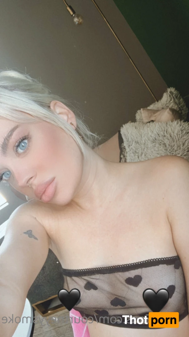 Courtney Smoke 6303078