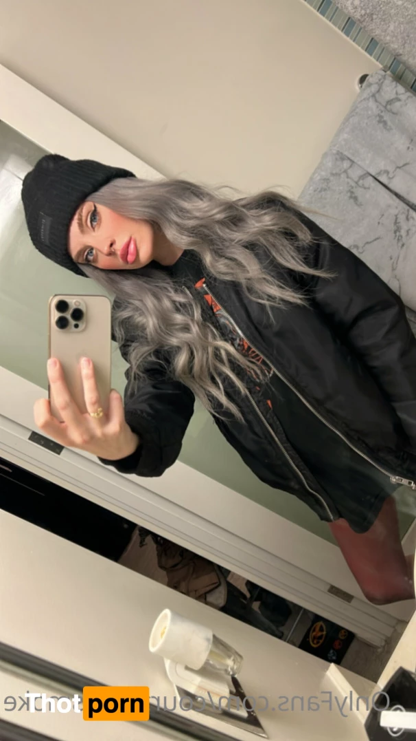 Courtney Smoke 6303098