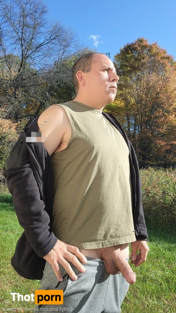 Stillexploring 3539604