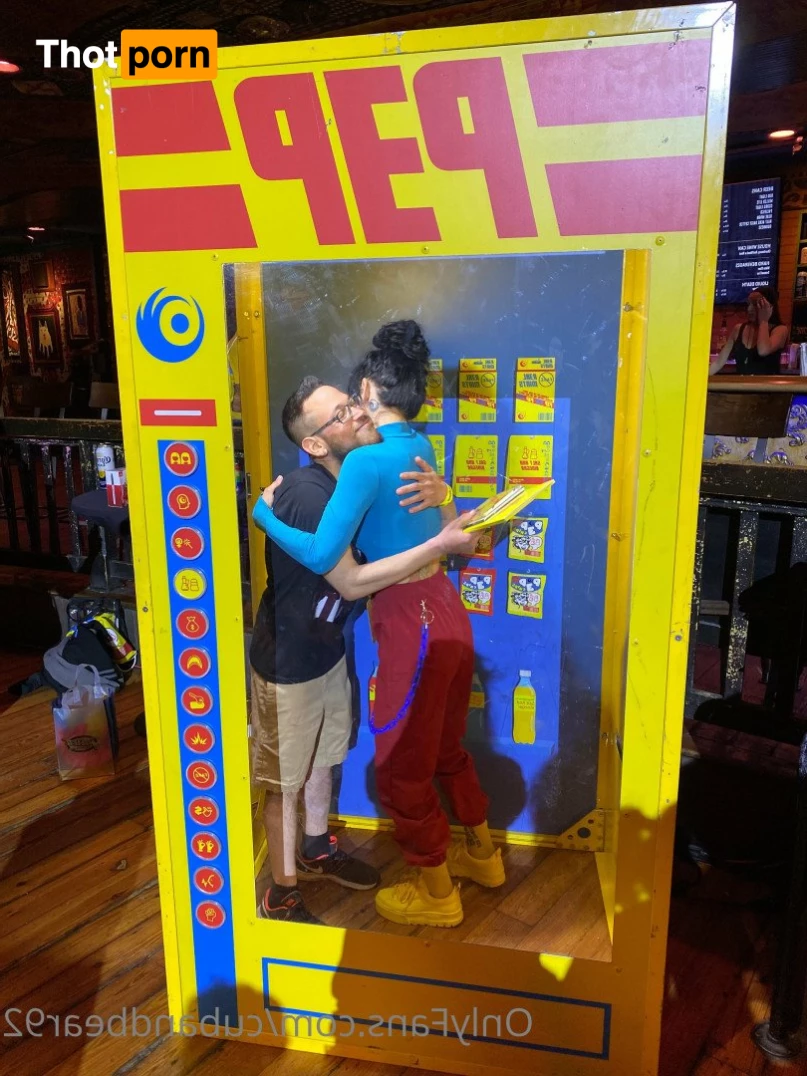 Cub and Bear 3768214