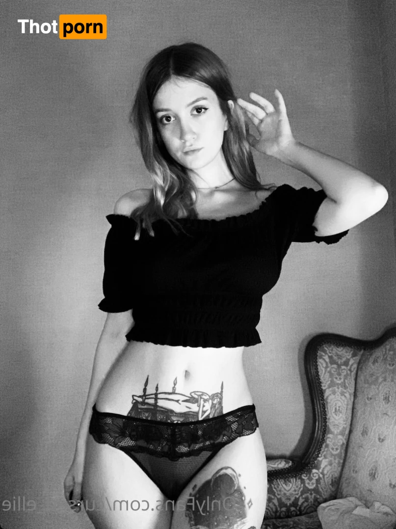 Cursed Ellie 💌 14647160