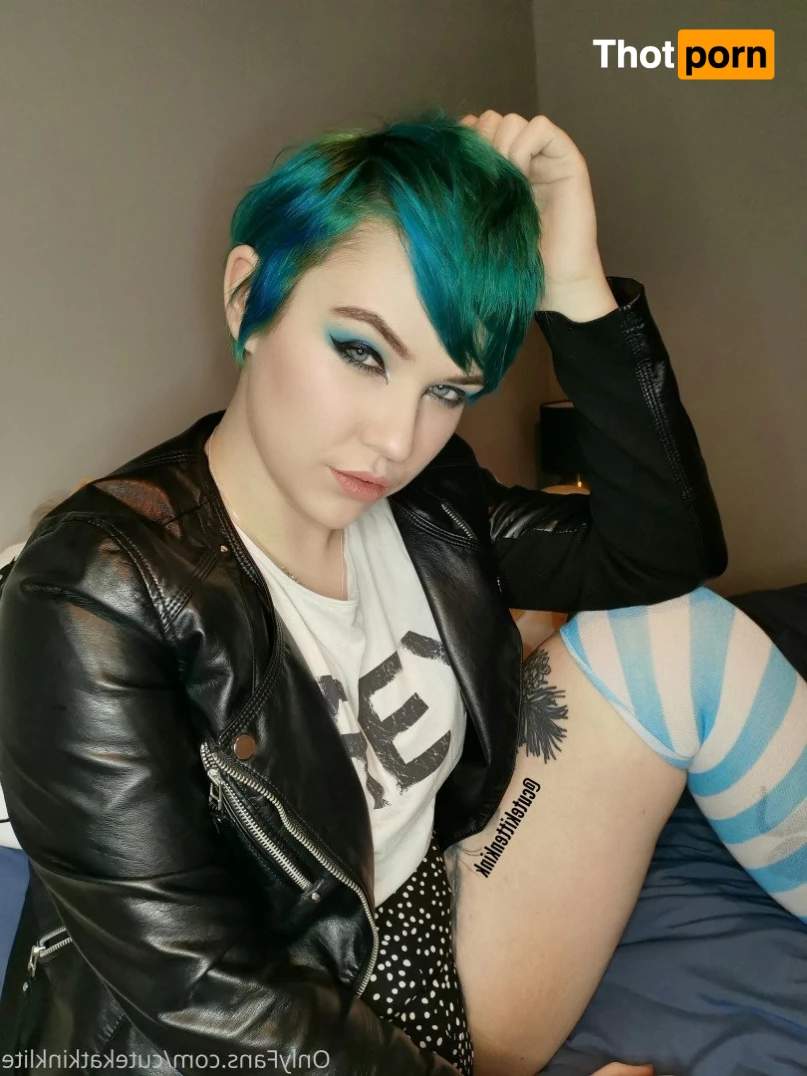 cutekatkinklite 3581608