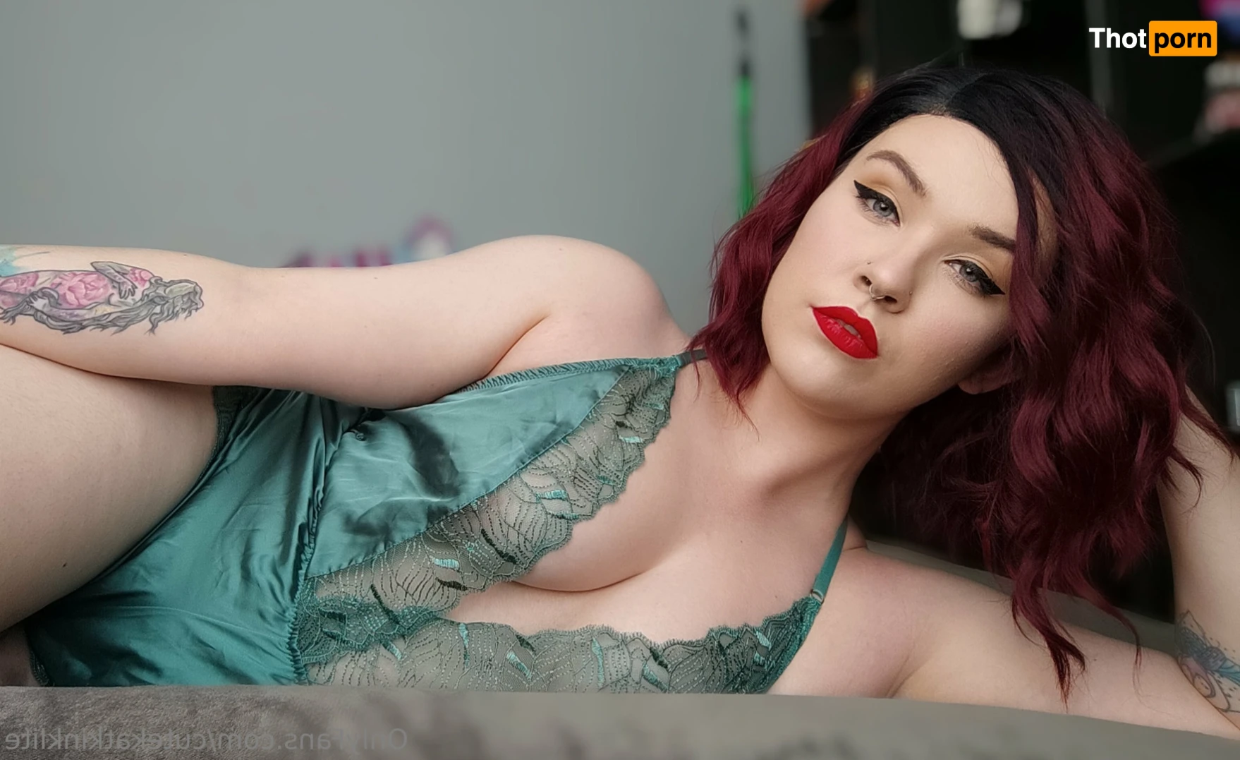 cutekatkinklite 12238304