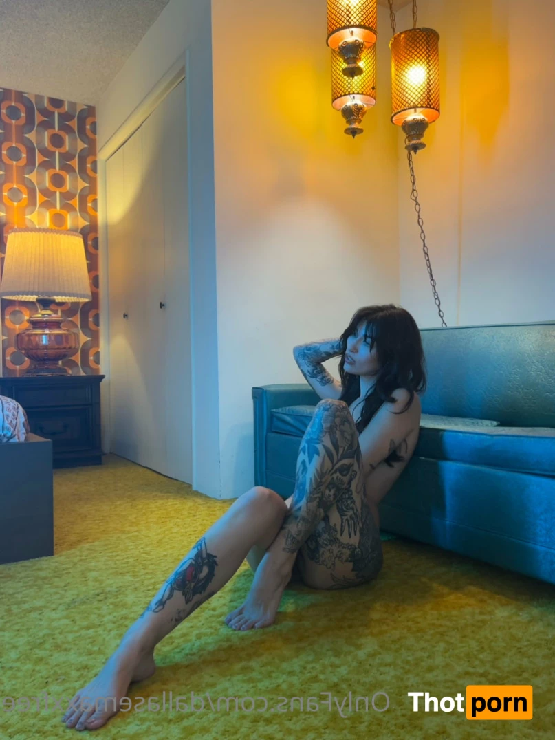 tattooed girl next door FREE 5834777