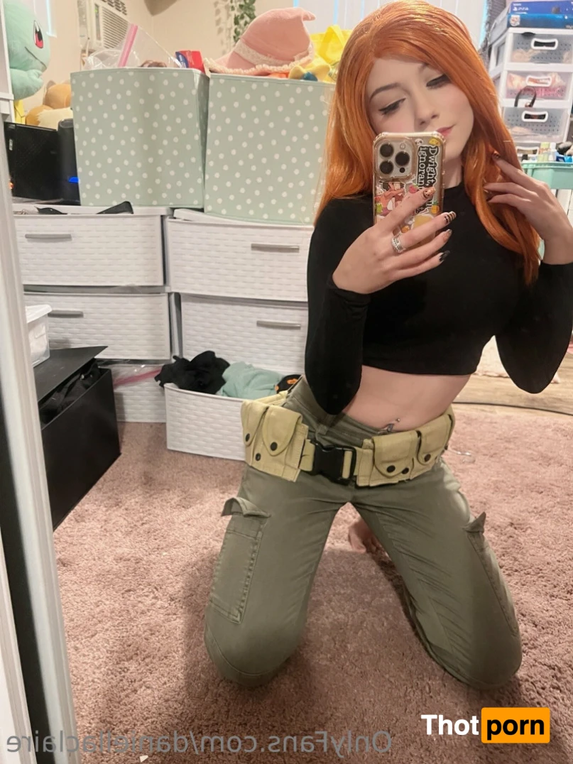 Daniella Claire 14101564