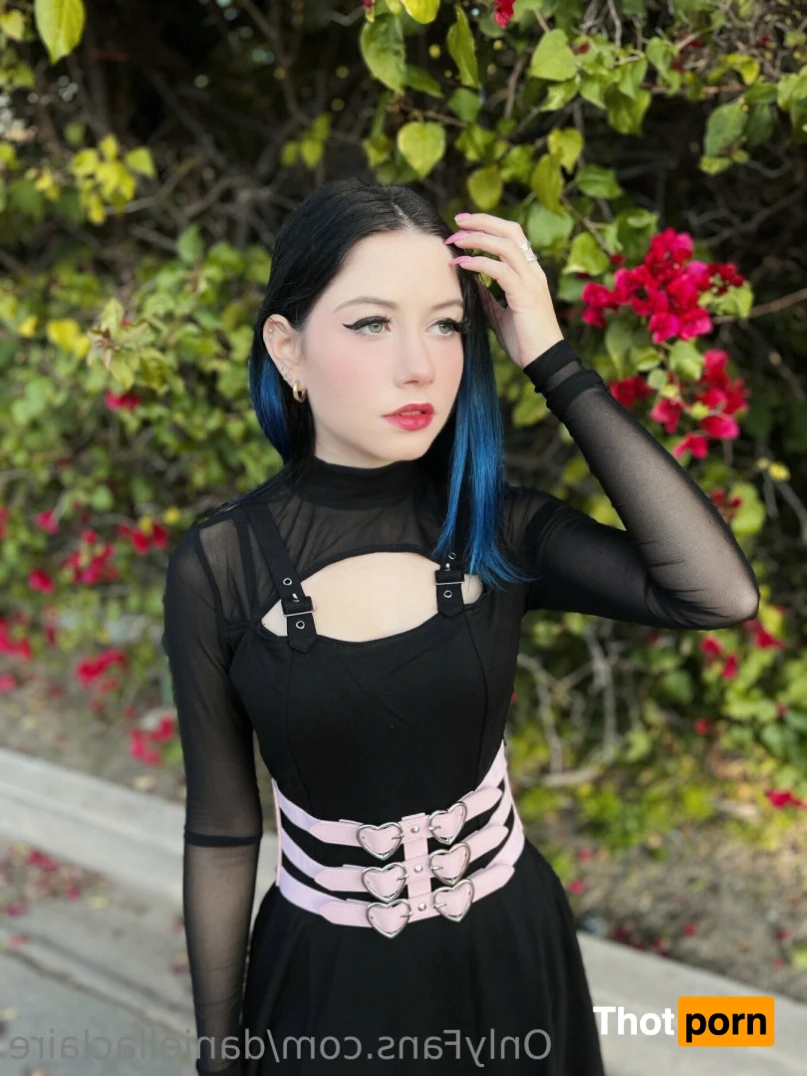 Daniella Claire 14101843