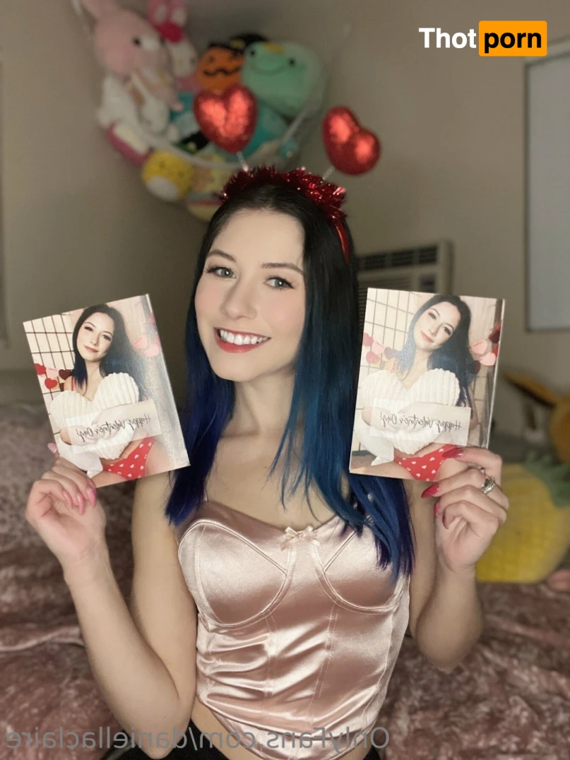 Daniella Claire 14101879