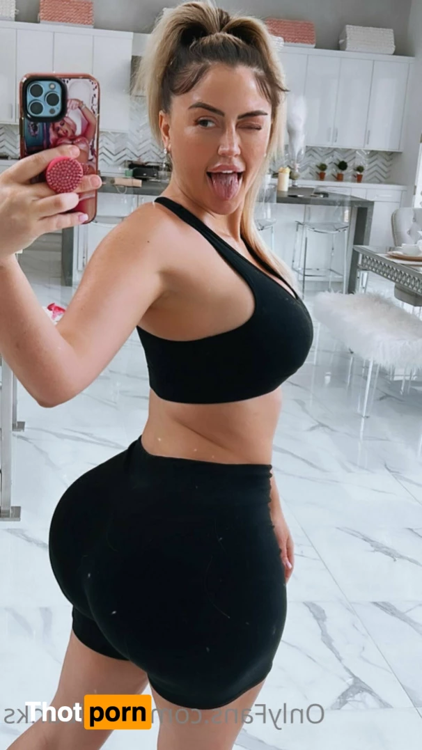 Danii Banks 💦 6301357