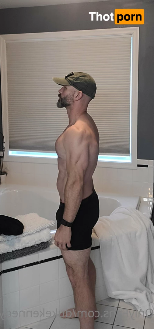 Duke Kennedy 5870970