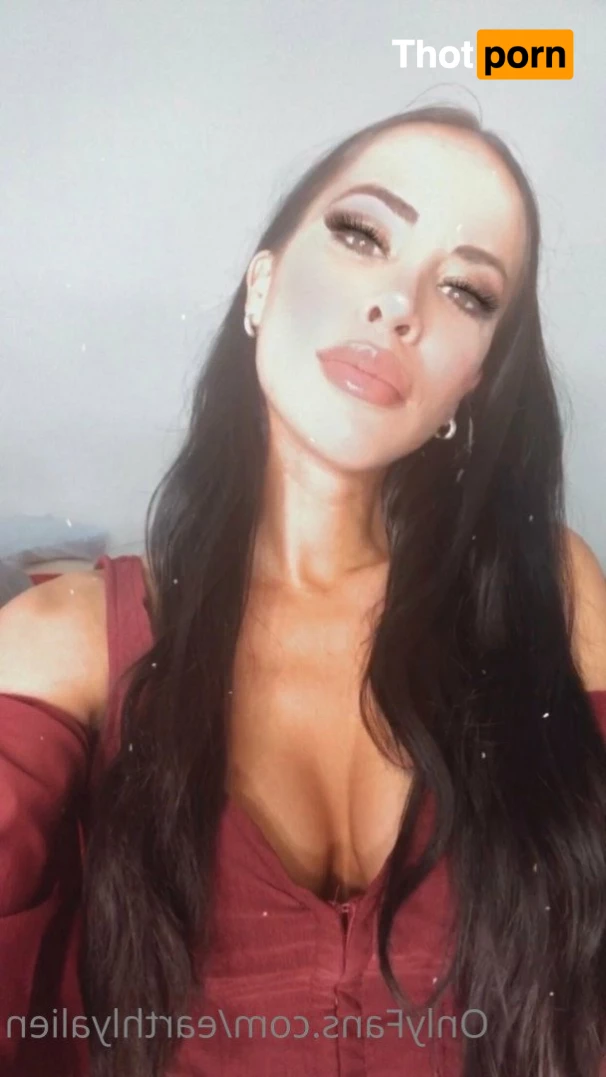 Earthly Alien 3386922