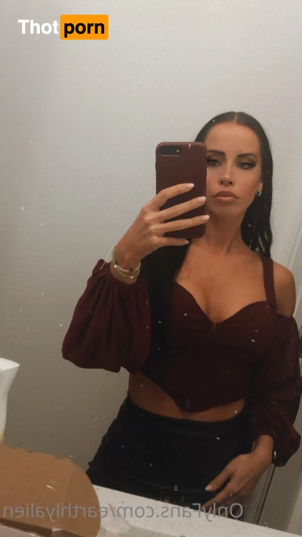 Earthly Alien 3386936