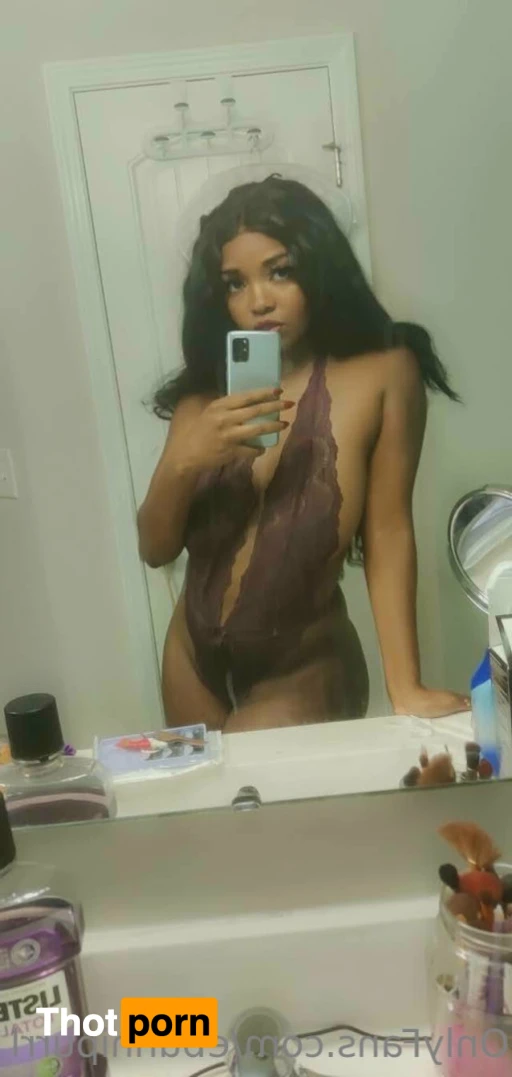 Ebunni_purrl 13444459