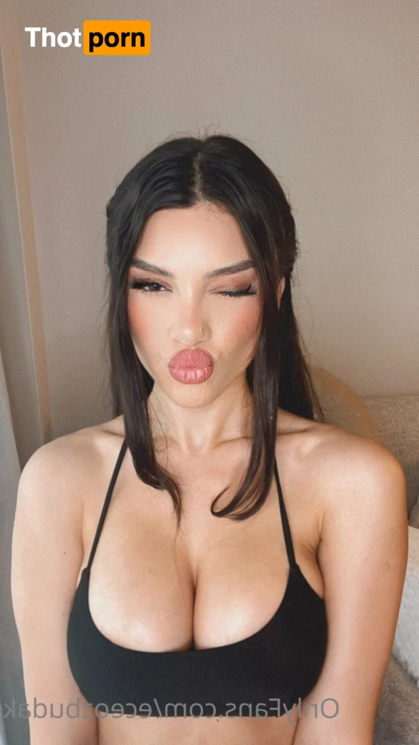 Ece Ozbudak (FREE) 4552738