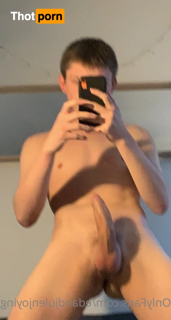 Edward - Julien 3487326