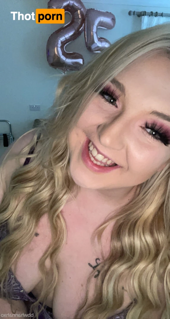 𝘌𝘭𝘭𝘪𝘦𝘔𝘢𝘳𝘵𝘪𝘯- 𝘚𝘦𝘹𝘵𝘪𝘯𝘨 𝘘𝘶𝘦𝘦𝘯😜 10016971