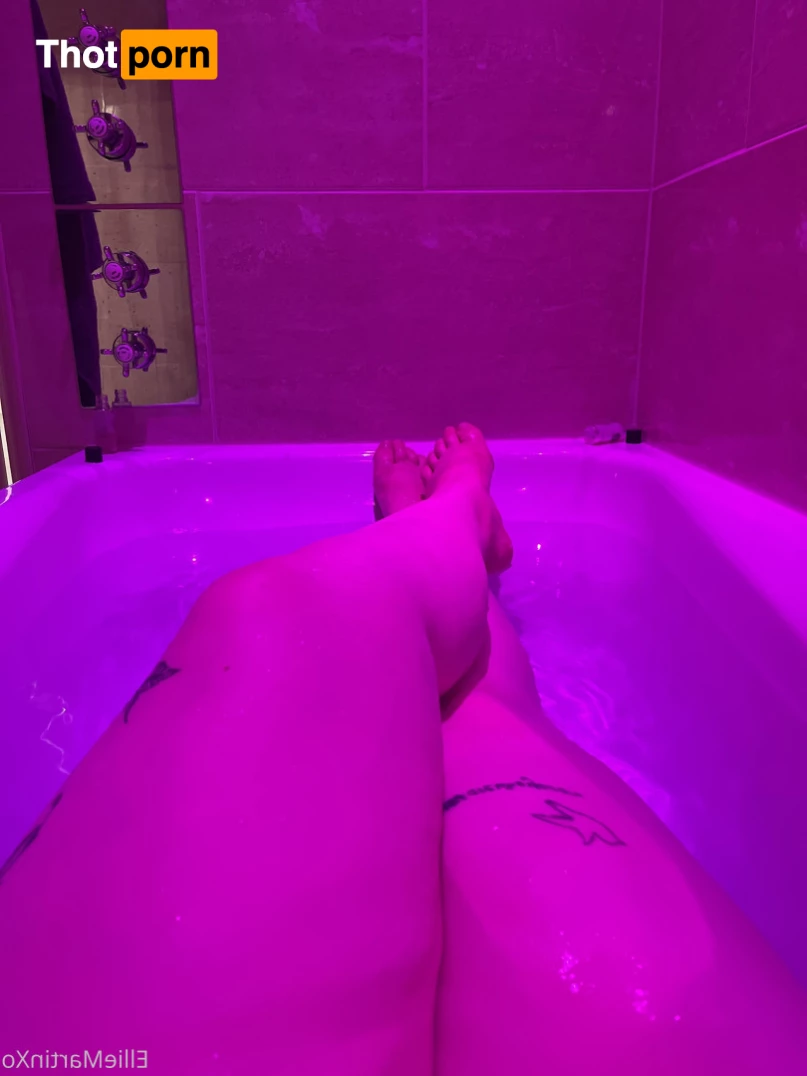 𝘌𝘭𝘭𝘪𝘦𝘔𝘢𝘳𝘵𝘪𝘯- 𝘚𝘦𝘹𝘵𝘪𝘯𝘨 𝘘𝘶𝘦𝘦𝘯😜 10017431