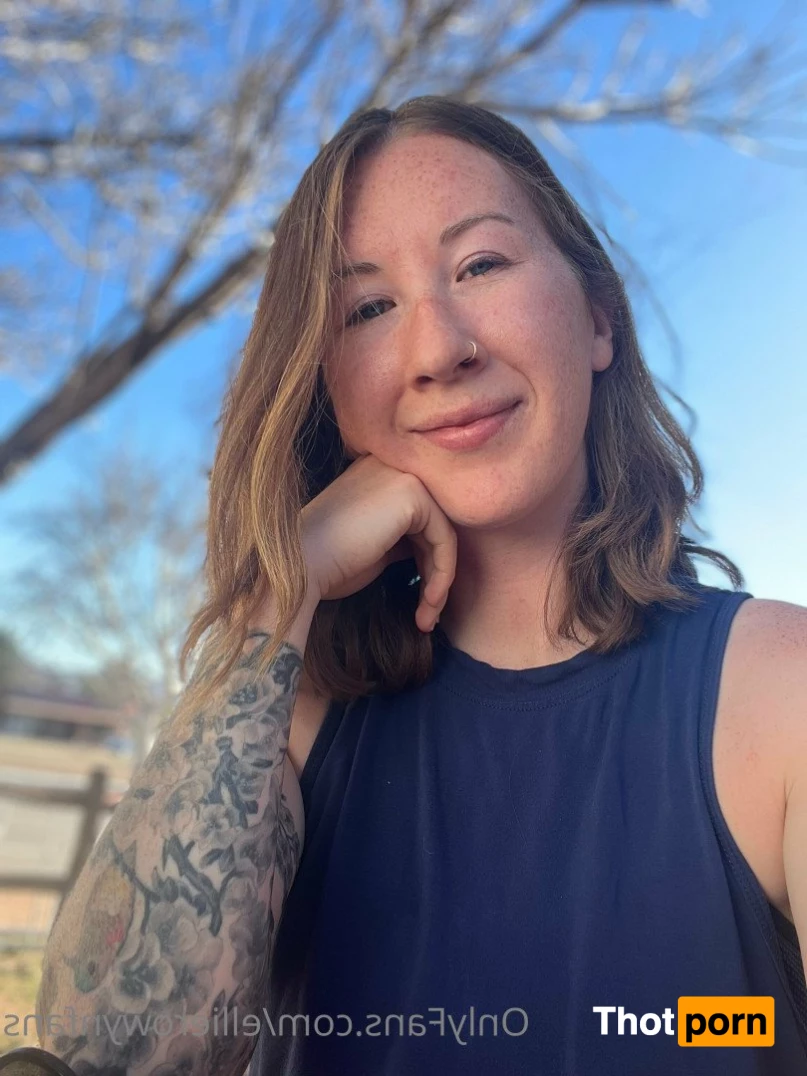 Ellie Rowyn *Free* 3422041