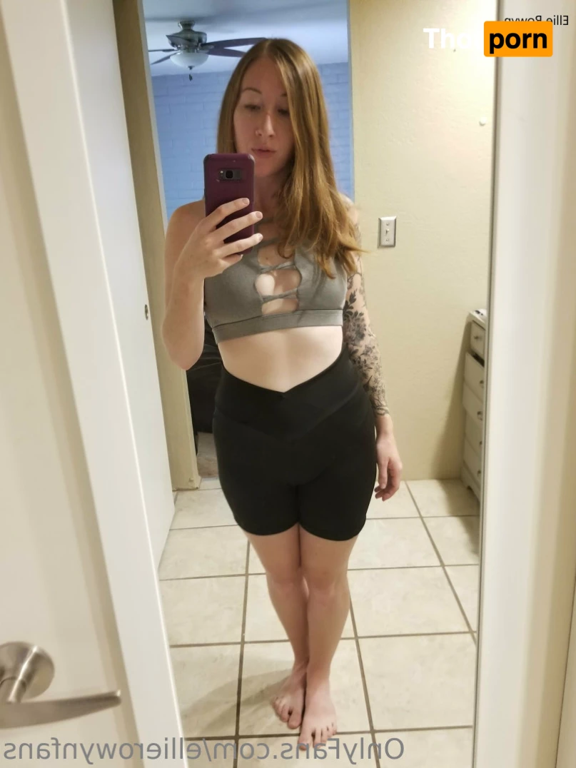 Ellie Rowyn *Free* 9545133