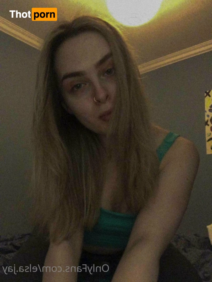Elsa Jay 3587295