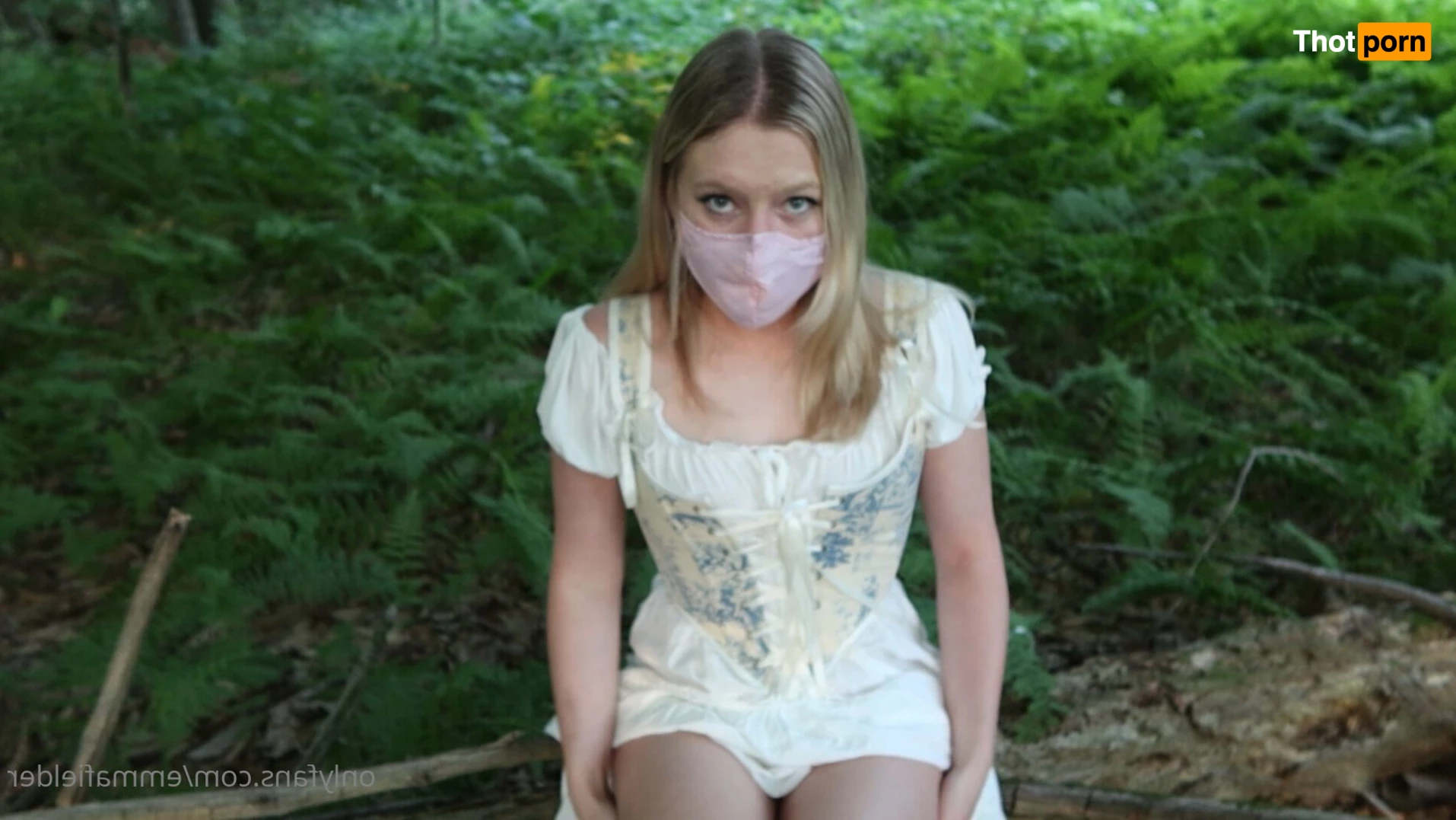 emma fielder 5901424