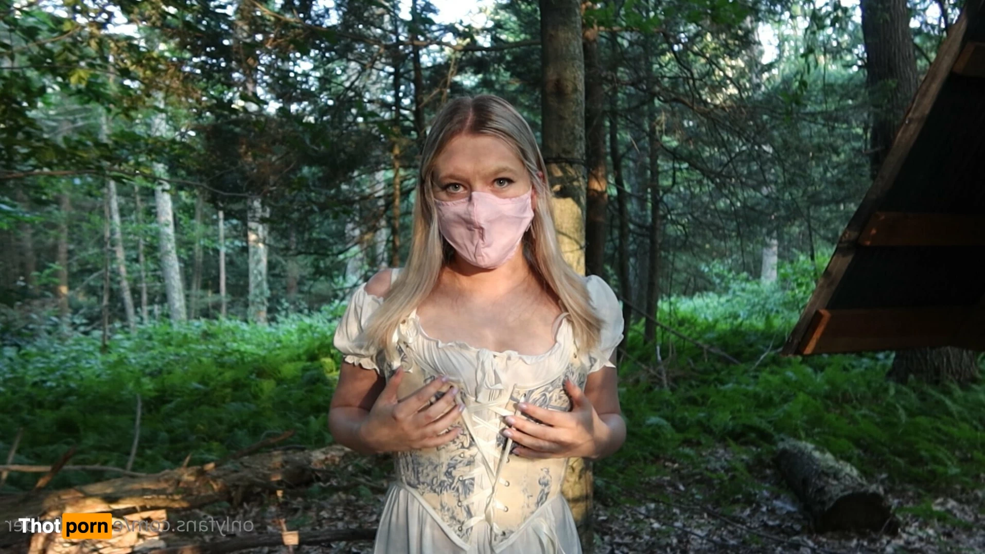 emma fielder 5901463