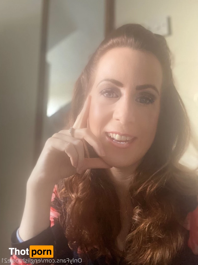 Sexy momma M1LF Rosie Big tits girl 5900549