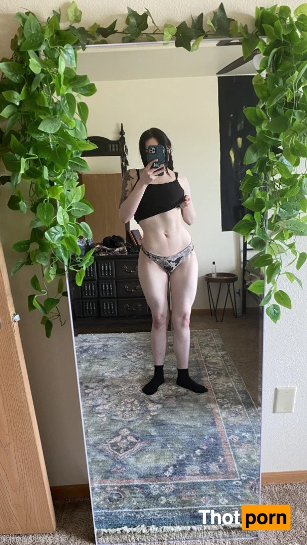 𝑬𝒔𝒕𝒉𝒆𝒓 •🌿• 3223772