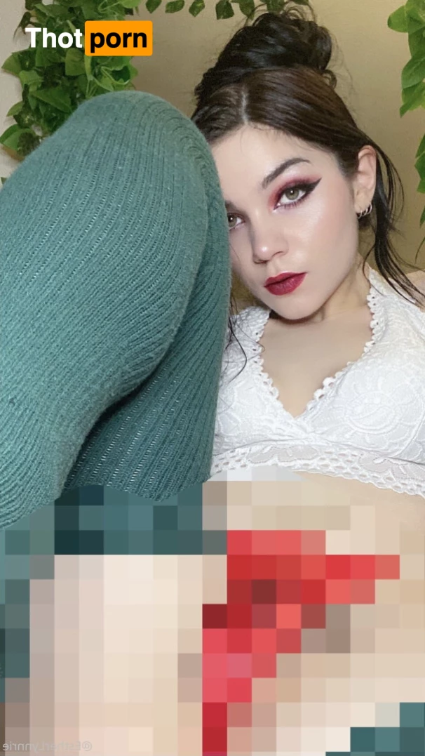 𝑬𝒔𝒕𝒉𝒆𝒓 •🌿• 5829428