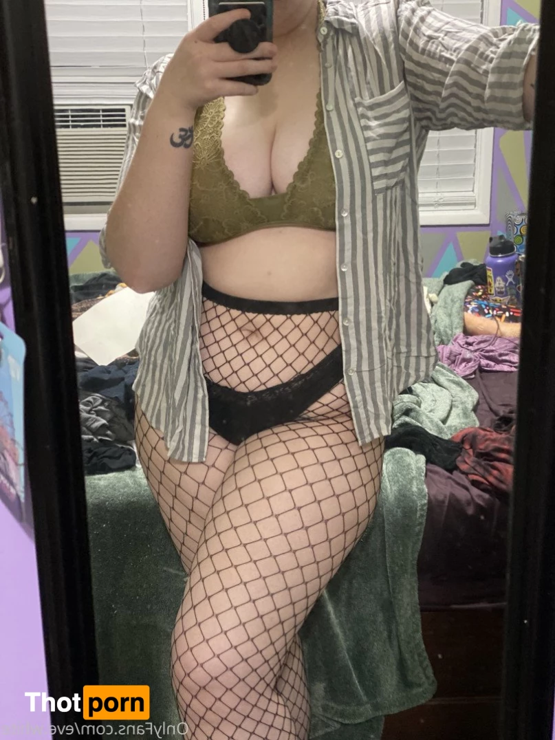 Evelyn White 3366089