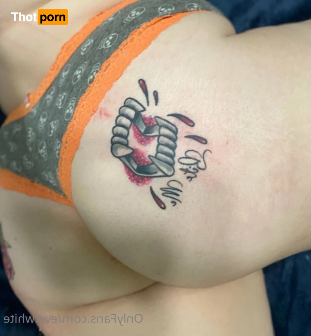 Evelyn White 3366210