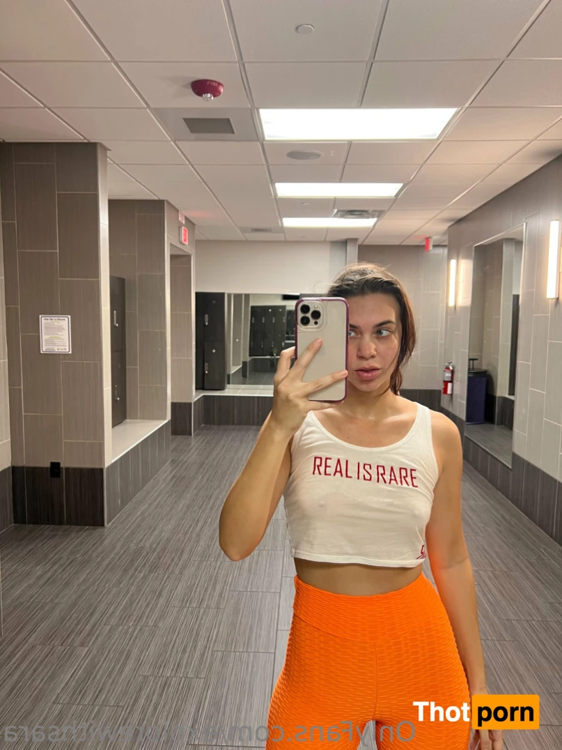 Sara ✨🌺 14202374