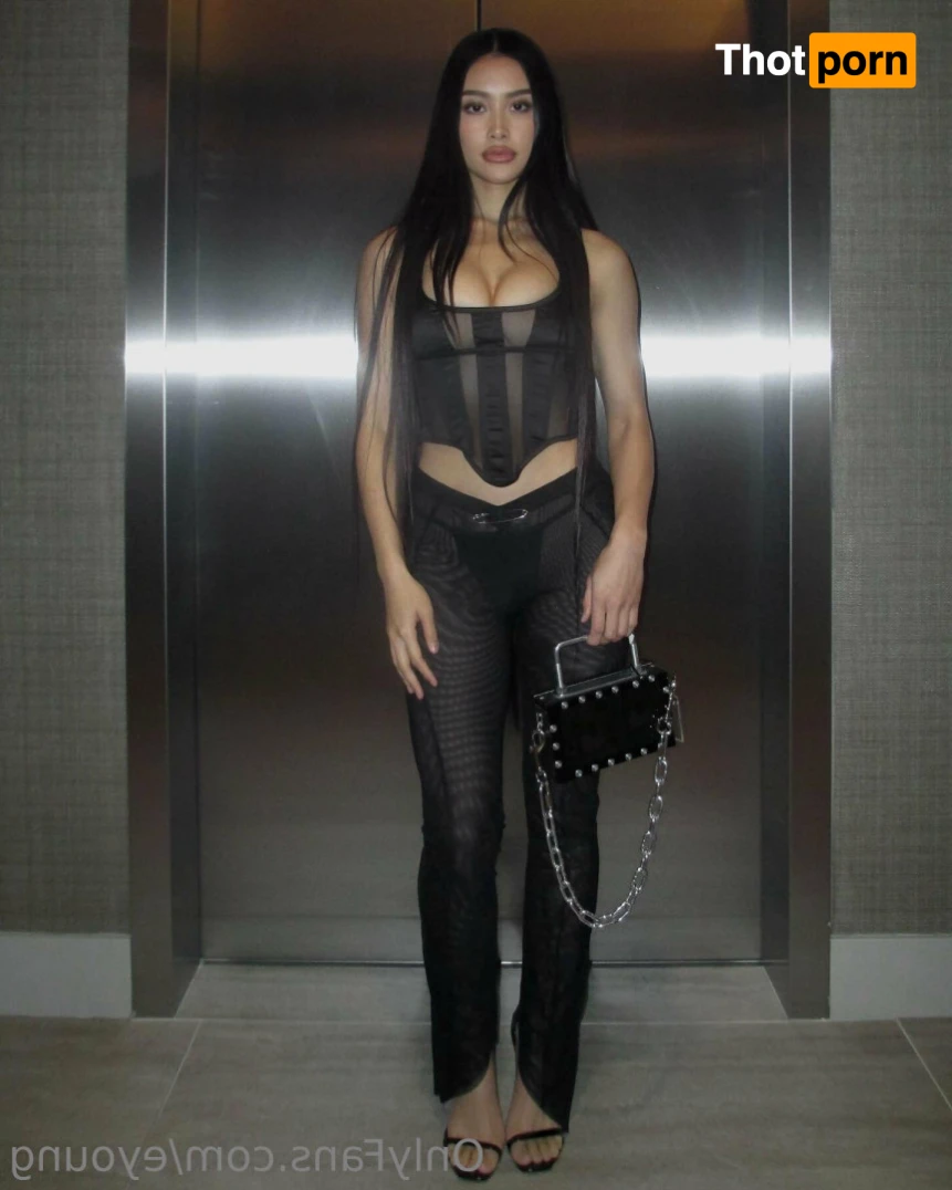 💕 Elaine 13135078