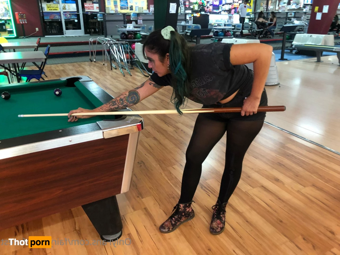 $4 SQUlRTER  | Luna Morgan 3558840