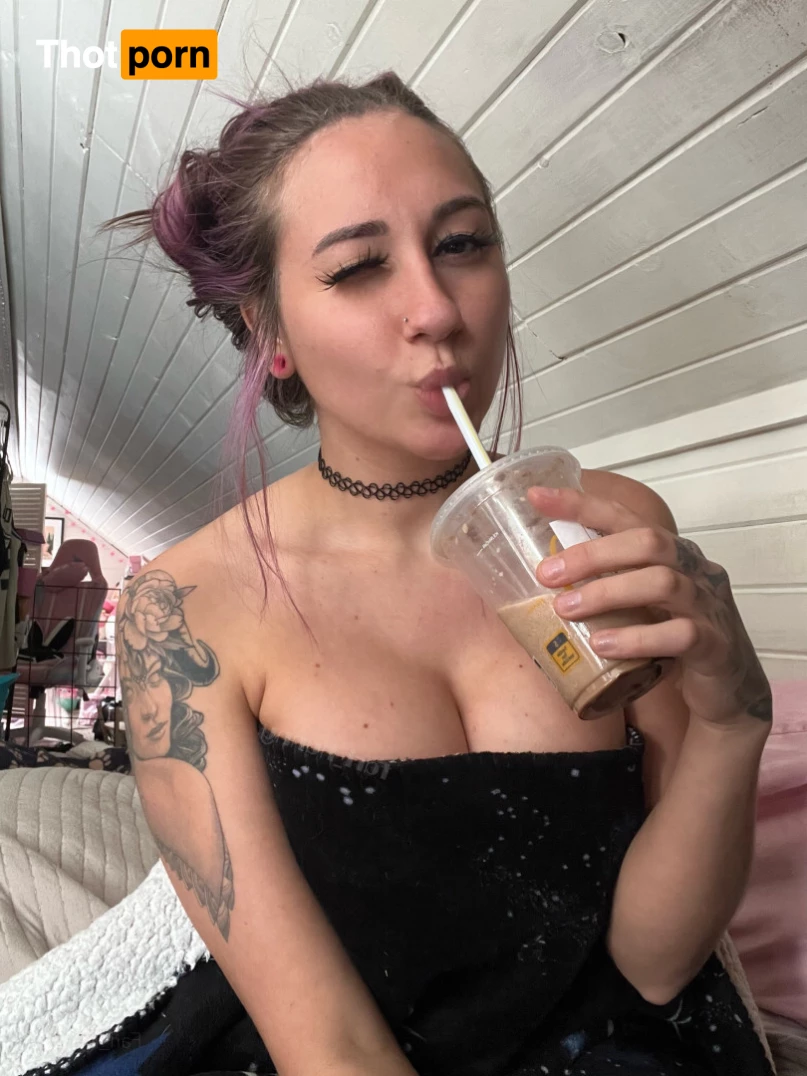 E Thot Farrah 💕 9544984