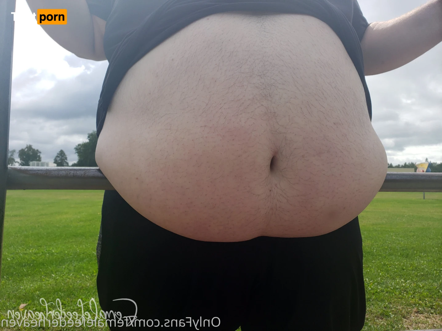 FemaleFeederHeaven 13104159