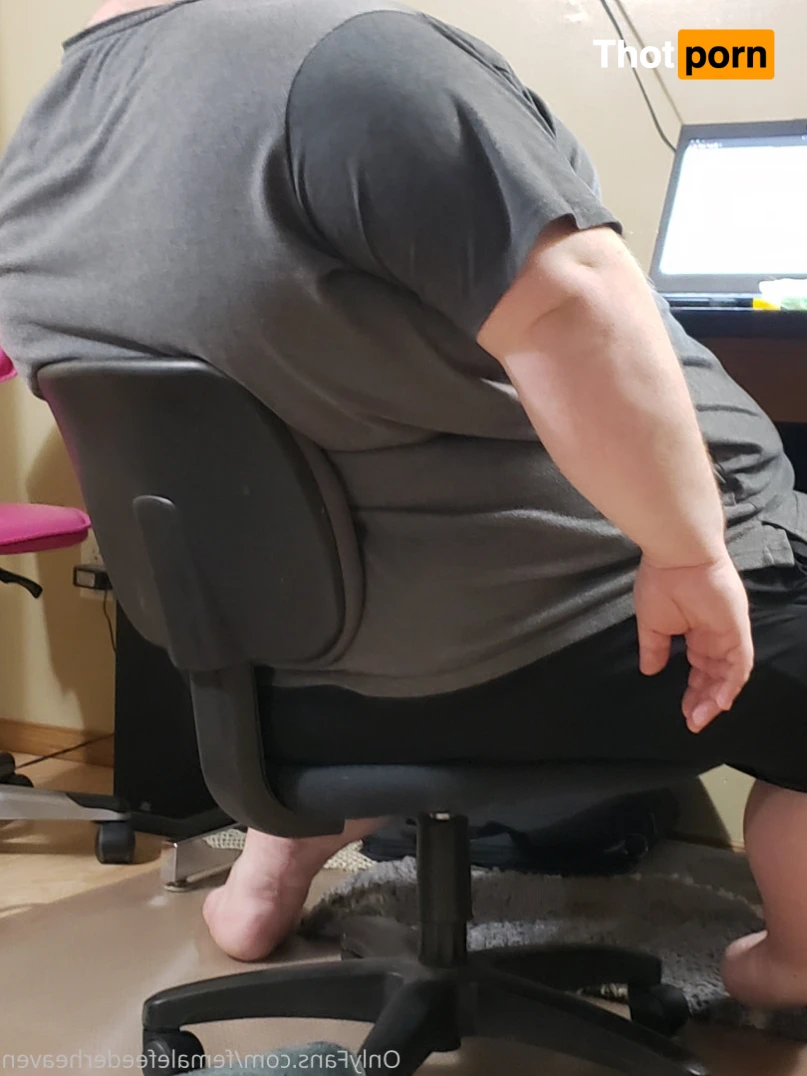 FemaleFeederHeaven 13104490