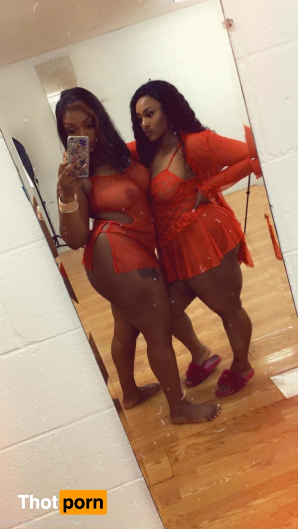 Fineapple 🍍💦 13066527