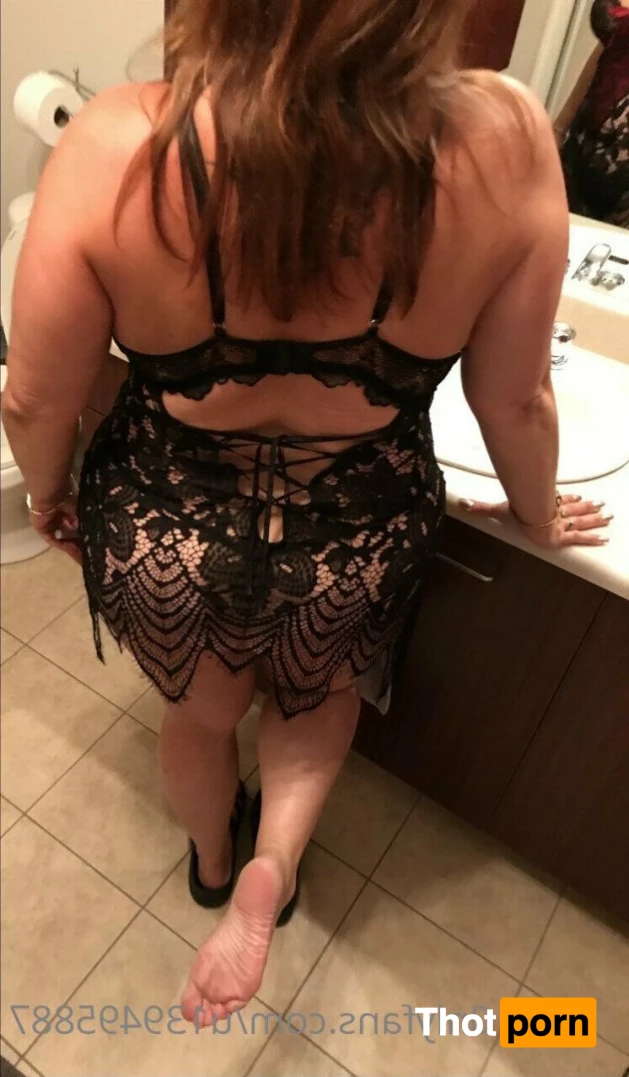 foot-mistress-miss-b 4545785