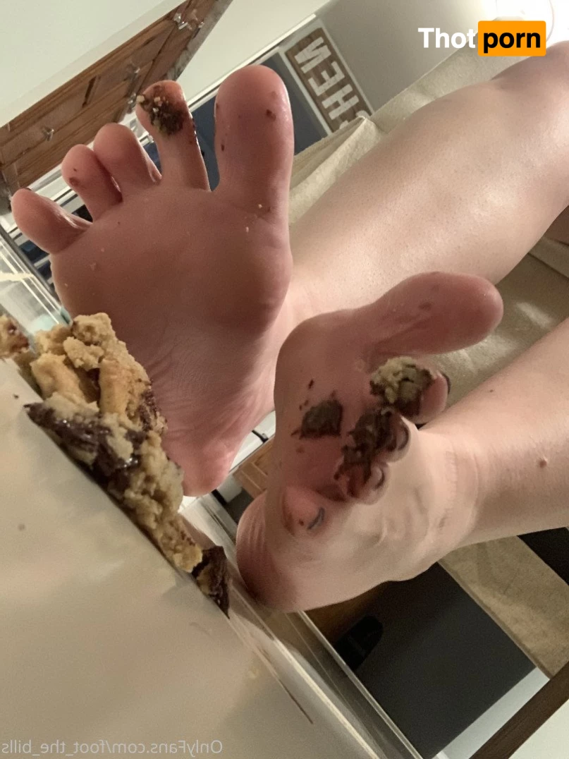 foot_the_bills 3379559