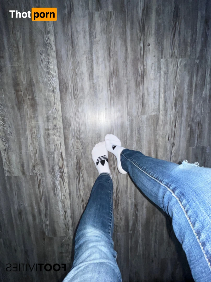 Ivy’s Feet (Top 16%) 10960207