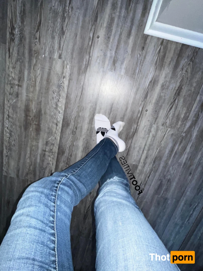 Ivy’s Feet (Top 16%) 13045647