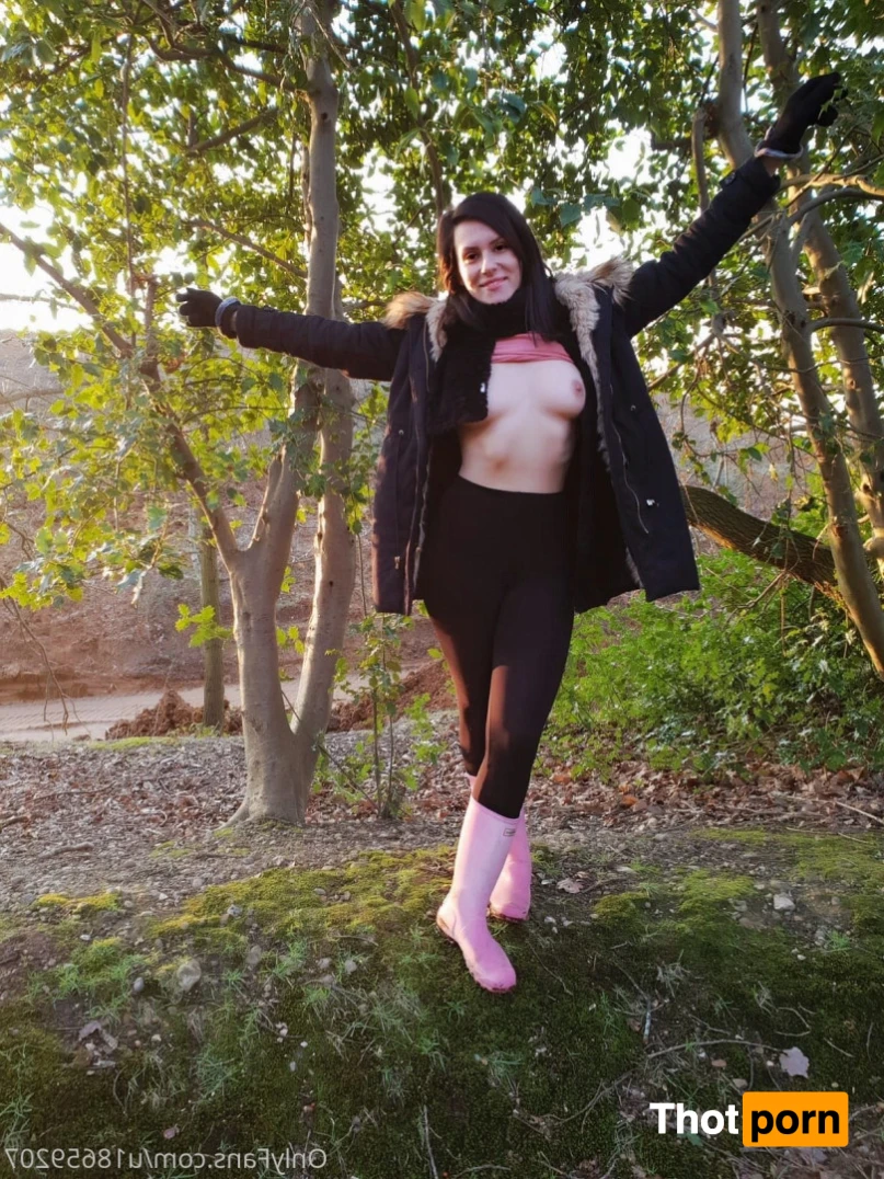 🇬🇧 Charlie Rose ~ Free 🇬🇧 12901924