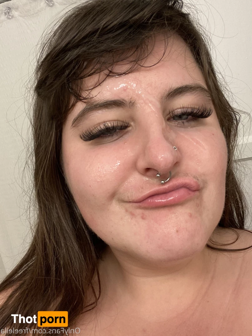 Leila Lewis FREE PAGE! 7610661