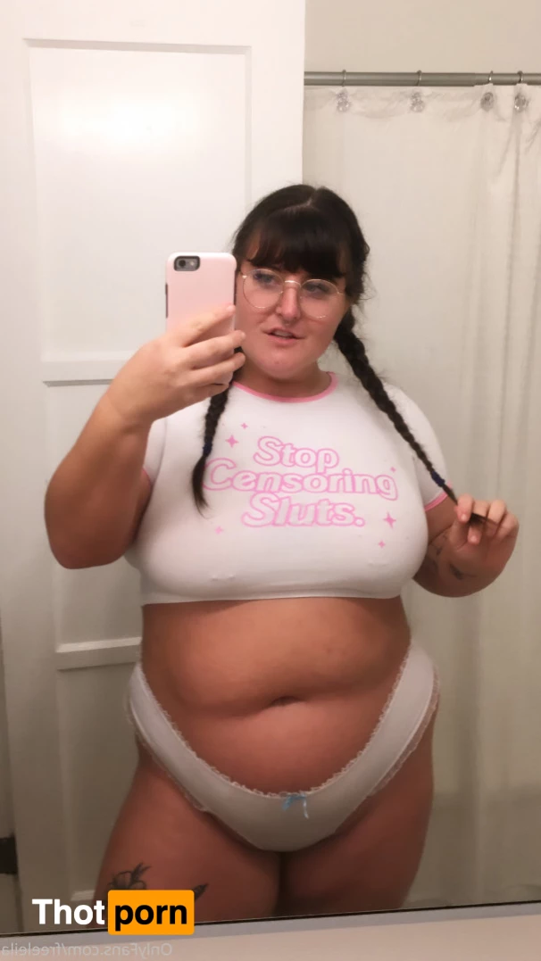 Leila Lewis FREE PAGE! 7610899