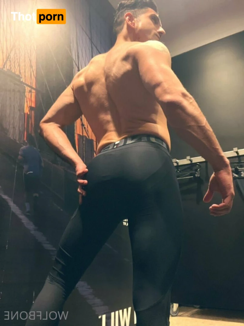 Mr. Wolf 🐺 🌟 5824926