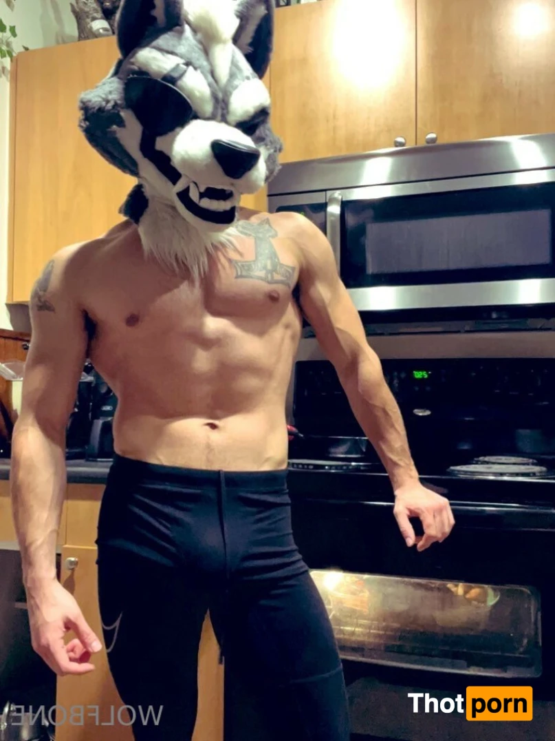 Mr. Wolf 🐺 🌟 12873812