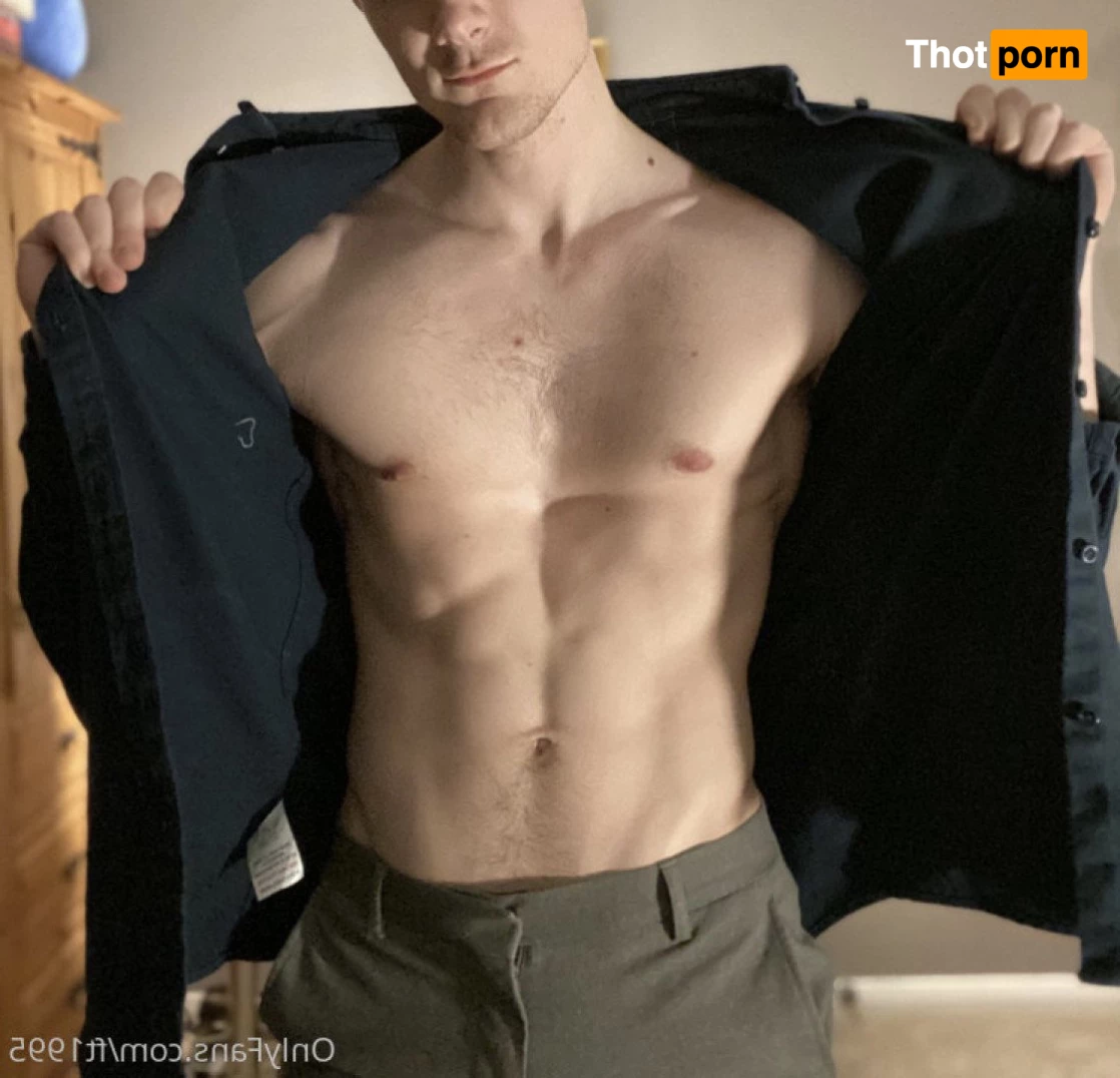 Frankie Thorne 3382123