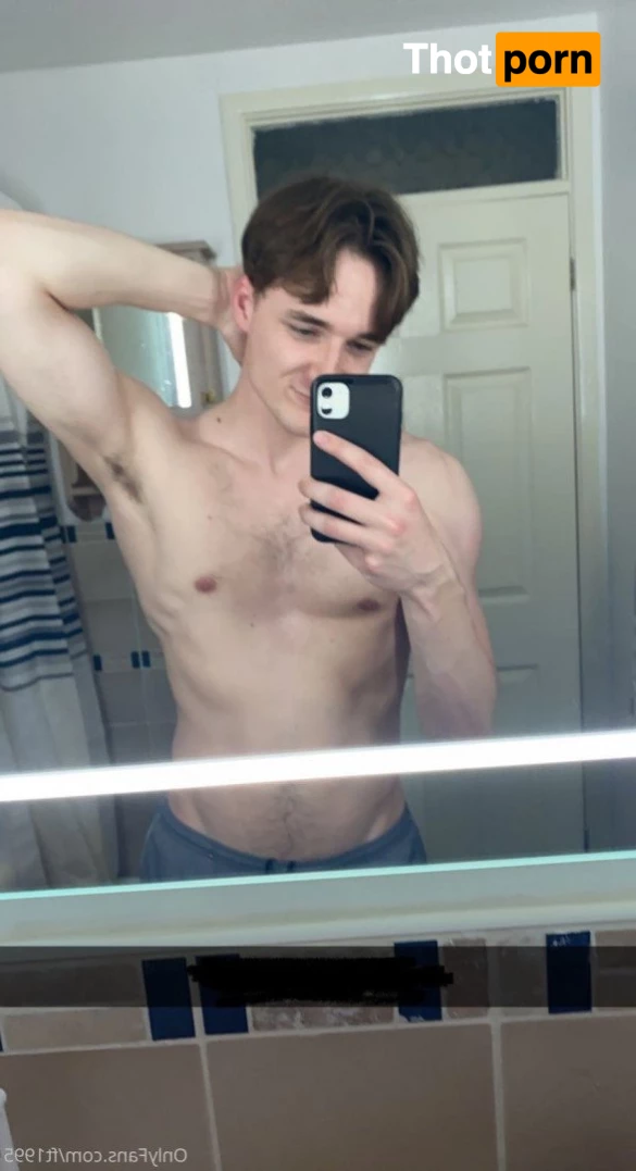 Frankie Thorne 3382185